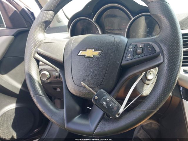 1G1PA5SH4E7240221 Chevrolet Cruze Ls Auto