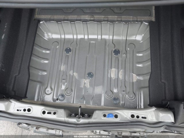 1G6DP5RK3N0129908 Cadillac lsy