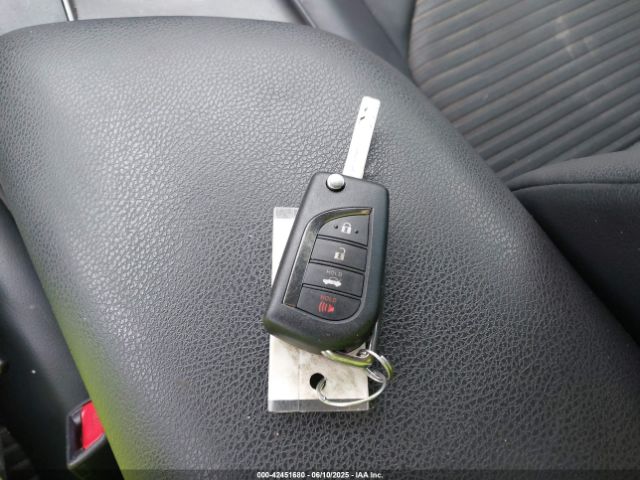 2021 TOYOTA CAMRY 4T1G11AK3MU461060 Photo 10