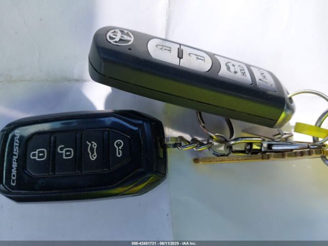 2019 TOYOTA YARIS 3MYDLBYV5KY510603 Photo 10