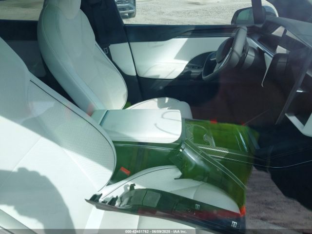 2022 TESLA MODEL X 7SAXCBE61NF362753 Photo 4