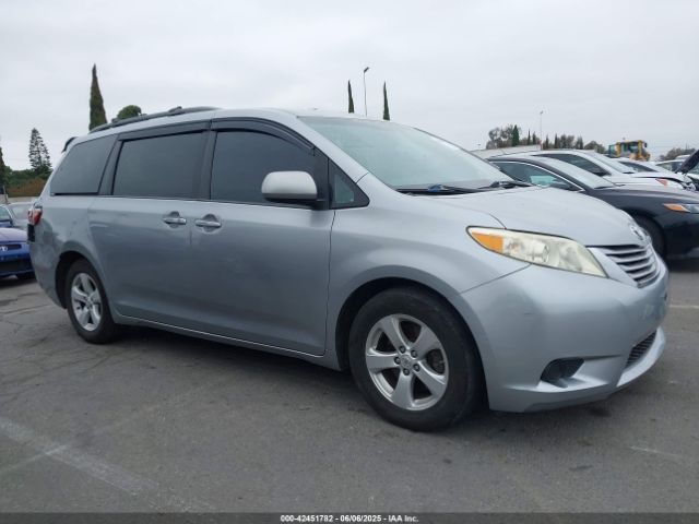 5TDKK3DC3FS552378 Toyota Sienna Le 8 Passenger
