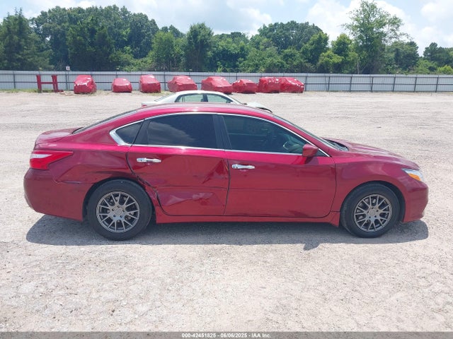 1N4AL3AP4HC475496 Nissan 2017