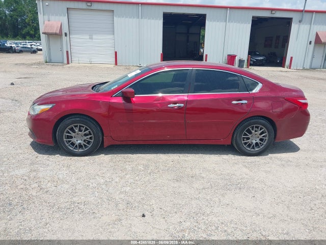 1N4AL3AP4HC475496 Nissan 2017