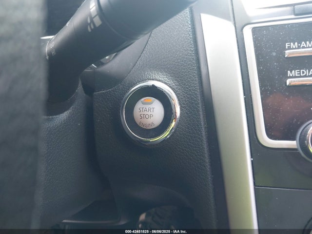 1N4AL3AP4HC475496 Nissan 2017