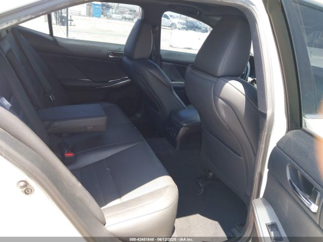 2016 LEXUS IS 200T JTHBA1D25G5021588 Photo 7