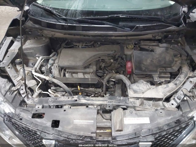 JN1BJ1CR2KW317299 Nissan 2019