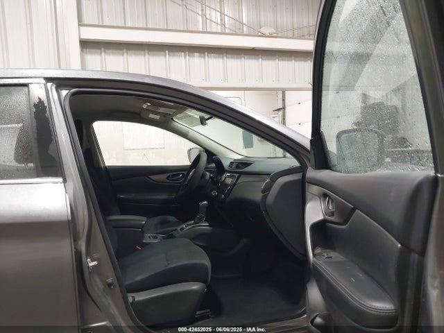 JN1BJ1CR2KW317299 Nissan 2019