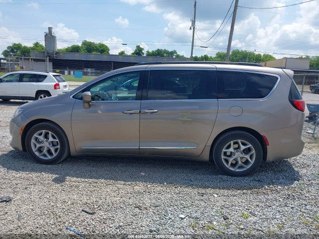 Chrysler Pacifica Touring-l 2017 2C4RC1BG9HR668654 Image 15