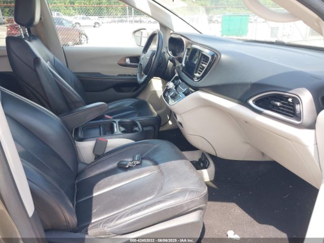 2017 CHRYSLER PACIFICA 2C4RC1BG9HR668654 Photo 4