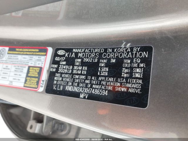 KNDJN2A2XH7486594 KIA Soul !