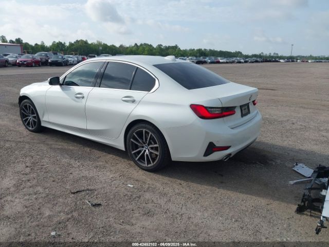 2021 BMW 330I 3MW5R1J06M8B53040 Photo 2