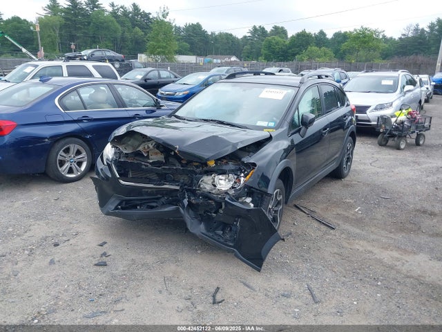 Subaru naturally aspirated 2016 JF2GPADC2G8202761 Image 2