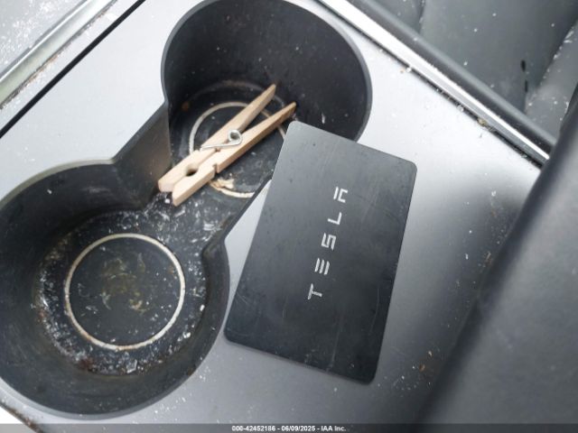 7SAYGDEF6PF945813 Tesla 2023