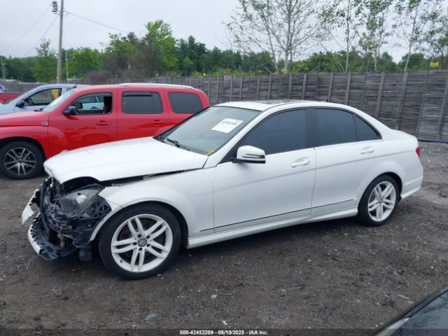 WDDGF8AB4ER325089 Mercedes-Benz C 300 Luxury 4matic/sport 4matic