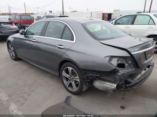 WDDZF4JB5HA286775 Mercedes-Benz E 300