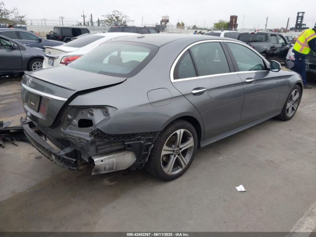 WDDZF4JB5HA286775 Mercedes-Benz E 300
