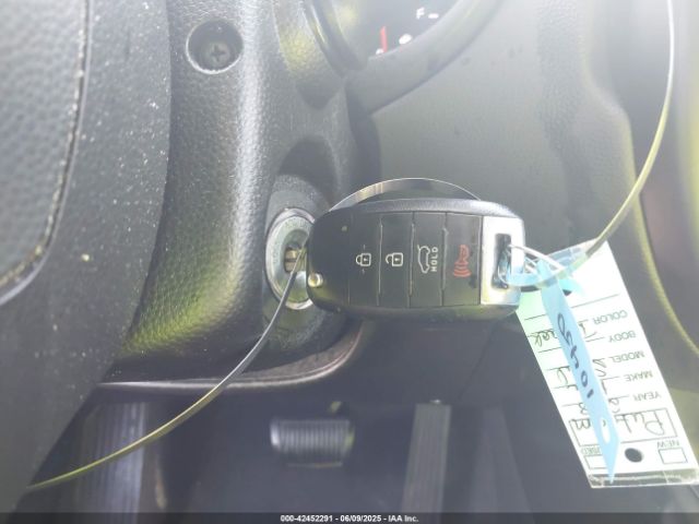 KNDJN2A27J7903871 KIA Soul