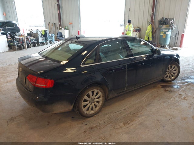 2011 AUDI A4 WAUEFAFL5BN016547 Photo 3