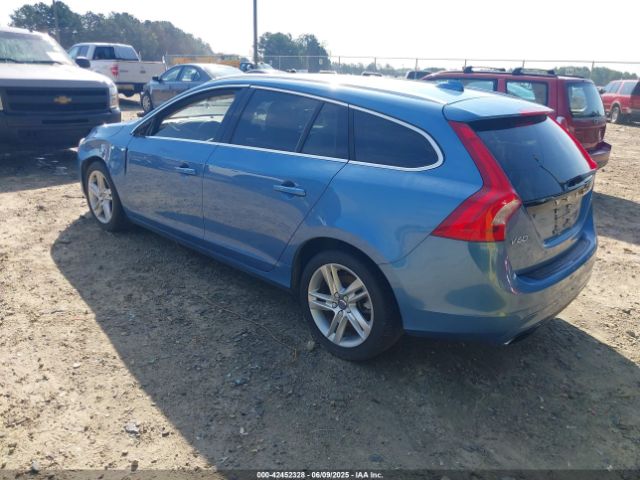 2015 VOLVO V60 YV140MEKXF1271986 Photo 2