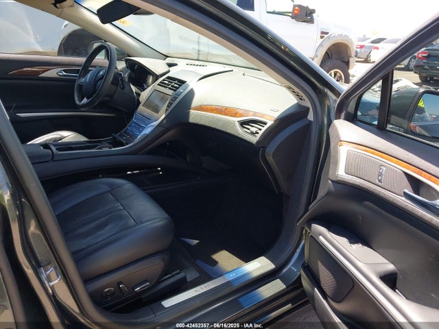 3LN6L2LU4FR604604 Lincoln 2015