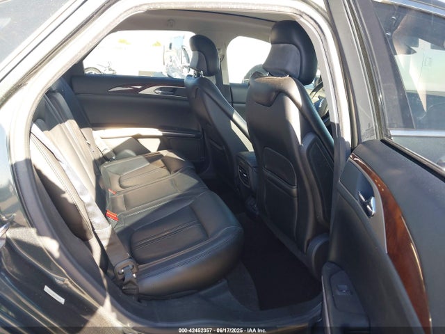 3LN6L2LU4FR604604 Lincoln 2015