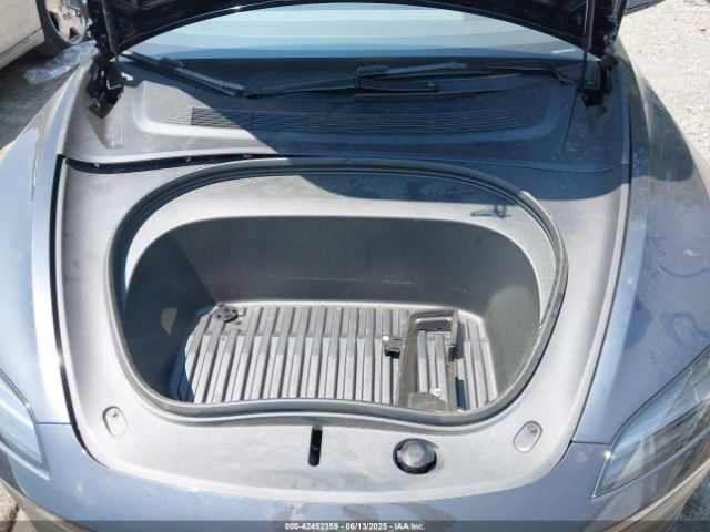 2025 TESLA MODEL 3 5YJ3E1EBXSF890929 Photo 9