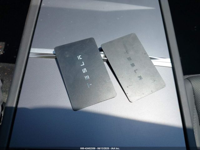2025 TESLA MODEL 3 5YJ3E1EBXSF890929 Photo 10