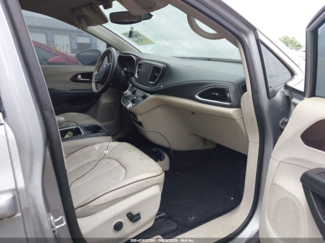 2020 CHRYSLER PACIFICA 2C4RC1GG2LR125406 Photo 4