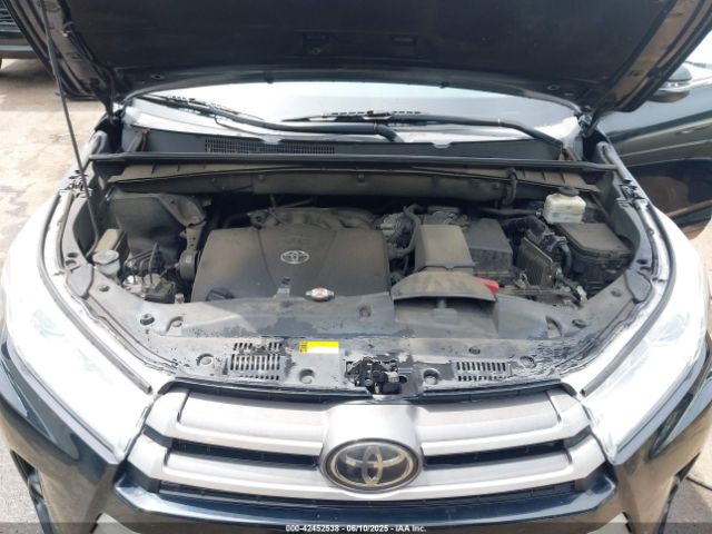 2018 TOYOTA HIGHLANDER 5TDKZRFHXJS272988 Photo 9