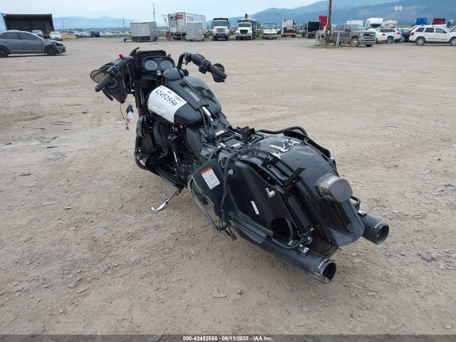 2023 HARLEY-DAVIDSON FLTRK 1HD1KZF13PB661120 Photo 2