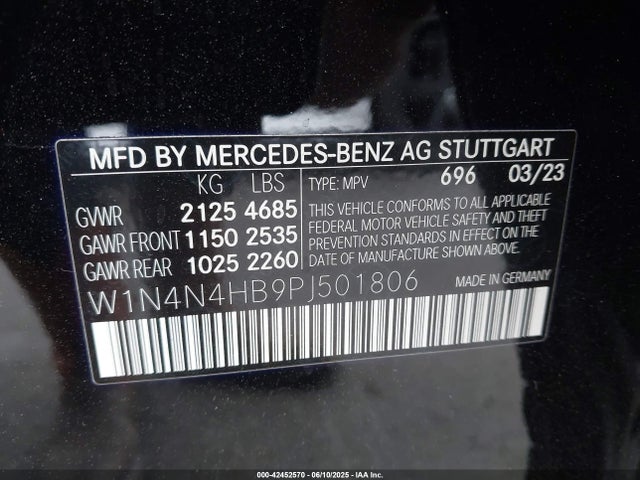 W1N4N4HB9PJ501806 Mercedes-Benz m260