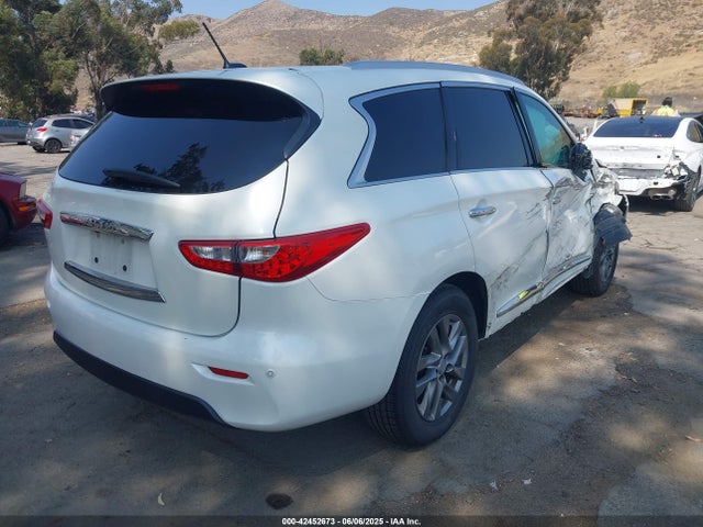 5N1AL0MN4FC500845 Infiniti 2015