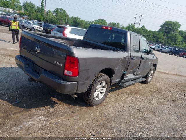 2018 RAM 1500 1C6RR7FT3JS218244 Photo 3