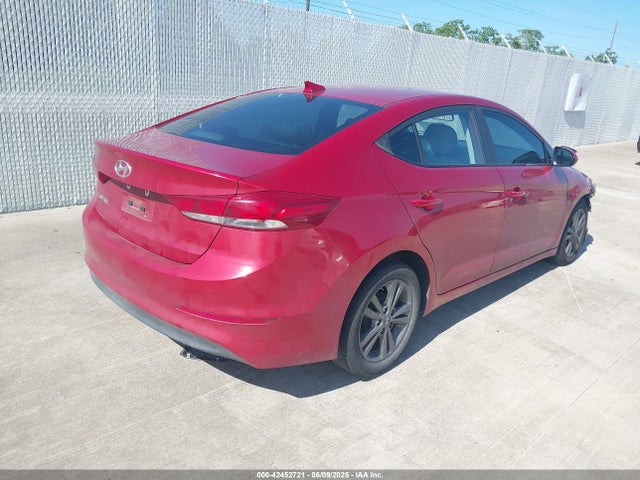 5NPD84LF9HH186296 Hyundai 2017