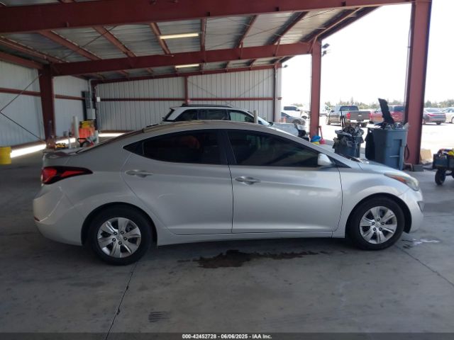 5NPDH4AE2GH705312 Hyundai ELANTRA SE