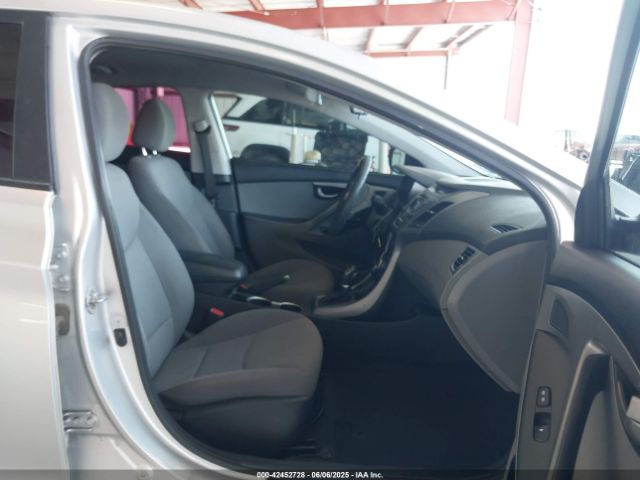 5NPDH4AE2GH705312 Hyundai ELANTRA SE