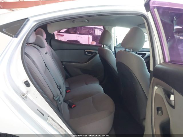 5NPDH4AE2GH705312 Hyundai ELANTRA SE