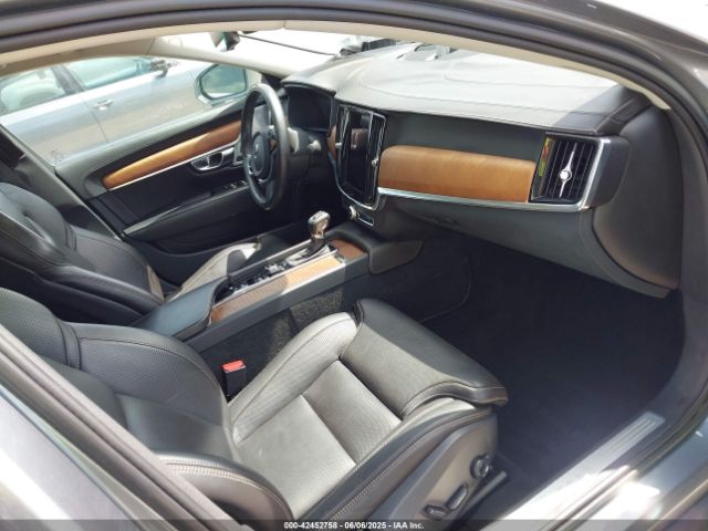 2018 VOLVO S90 LVY992ML9JP008239 Photo 4