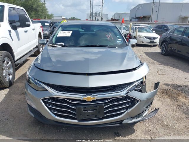 1G1ZD5ST4SF112616 Chevrolet Malibu Fwd 1lt