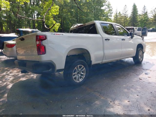 2022 CHEVROLET SILVERADO 1500 3GCPDAEK3NG689523 Photo 3