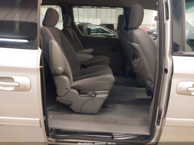 2004 CHRYSLER TOWN & COUNTRY 1C4GP44R34B515806 Photo 7
