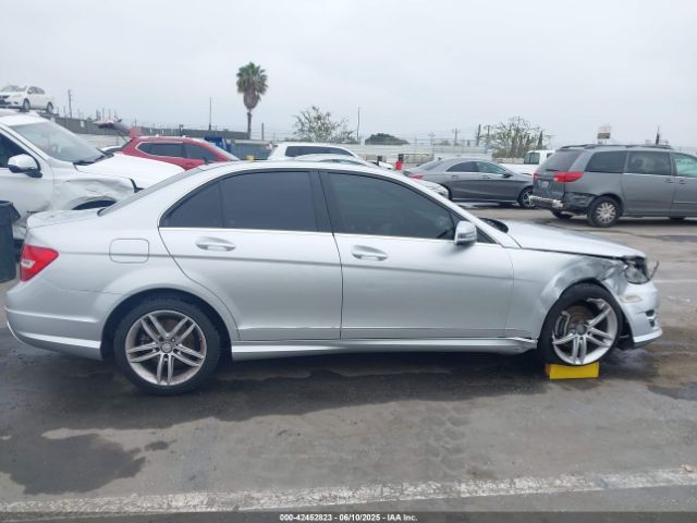 WDDGF4HB8EA966999 Mercedes-Benz 2014