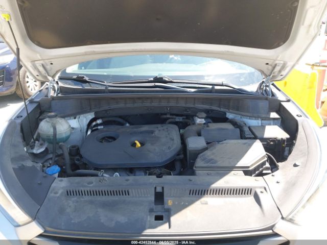 KM8J23A45HU541269 Hyundai TUCSON SE