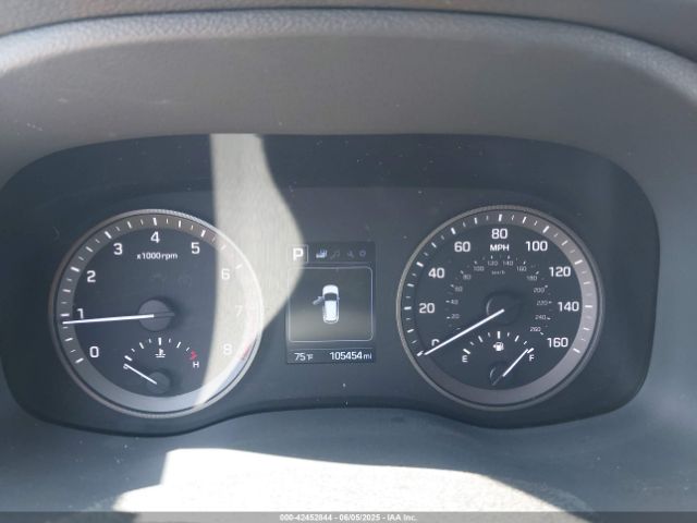 KM8J23A45HU541269 Hyundai TUCSON SE