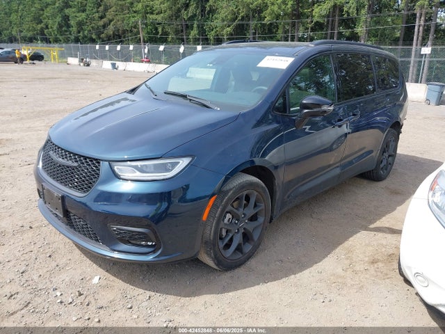 Chrysler 2023 2023 2C4RC3GGXPR555282 Image 2