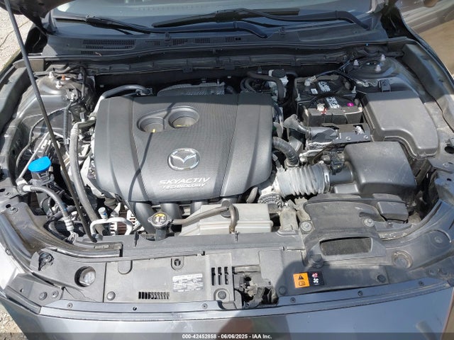 3MZBN1V33JM260505 Mazda py