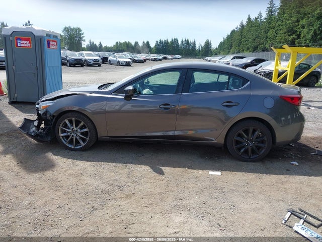3MZBN1V33JM260505 Mazda py