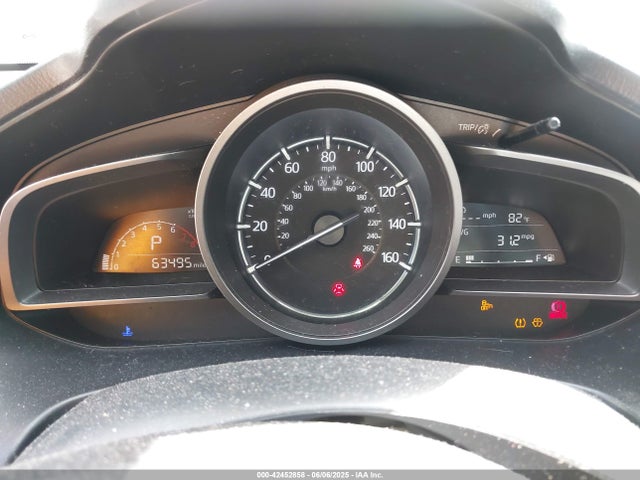 3MZBN1V33JM260505 Mazda py