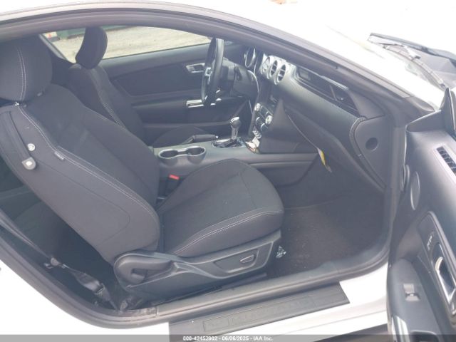 2022 FORD MUSTANG 1FA6P8TH3N5140629 Photo 4